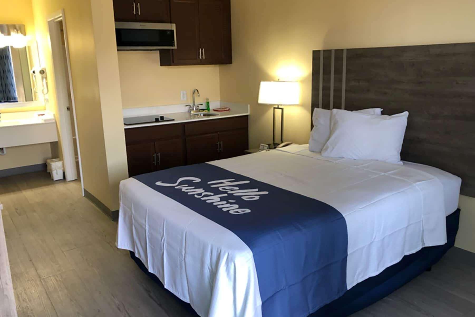 Days Inn By Wyndham Cape Carteret Near Emerald Isle ภายนอก รูปภาพ